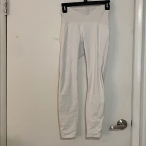 White LuLuLemon leggings